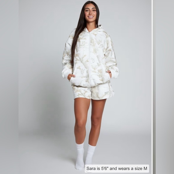 Comfrt Camo zip hoodie - Picture 9 of 13